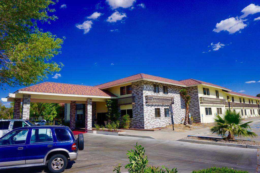 Heritage Inn & Suites Ridgecrest - China Lake Exterior photo