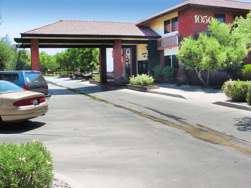 Heritage Inn & Suites Ridgecrest - China Lake Exterior photo